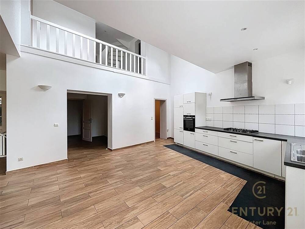 Maison à louer à Rhode-Saint-Genese 1640 2100.00€ 5 chambres 190.00m² - annonce 580440