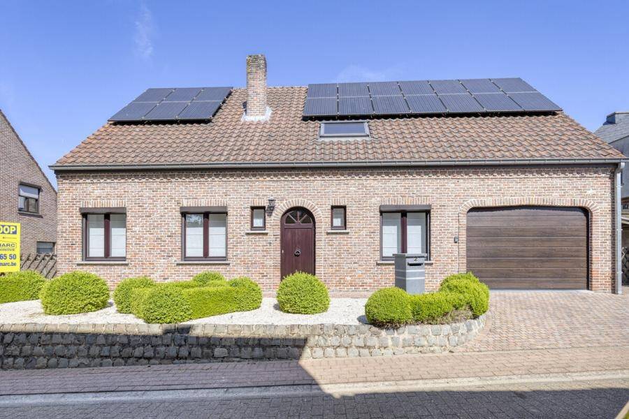 Villa à vendre à Outer 9406 370000.00€ 3 chambres m² - annonce 579496
