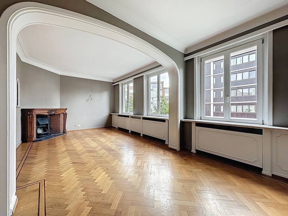 Maison à louer à Uccle 1180 3490.00€ 5 chambres 326.00m² - annonce 579575