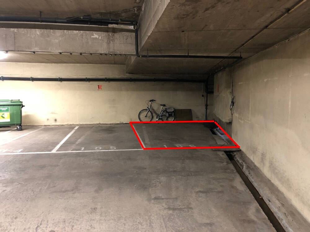 Parking & garage te  huur in Oostende 8400 100.00€  slaapkamers m² - Zoekertje 579330