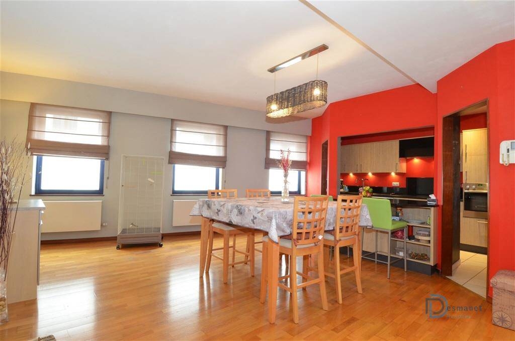 Handelszaak te  koop in Beaumont 6500 275000.00€ 3 slaapkamers 223.00m² - Zoekertje 579572