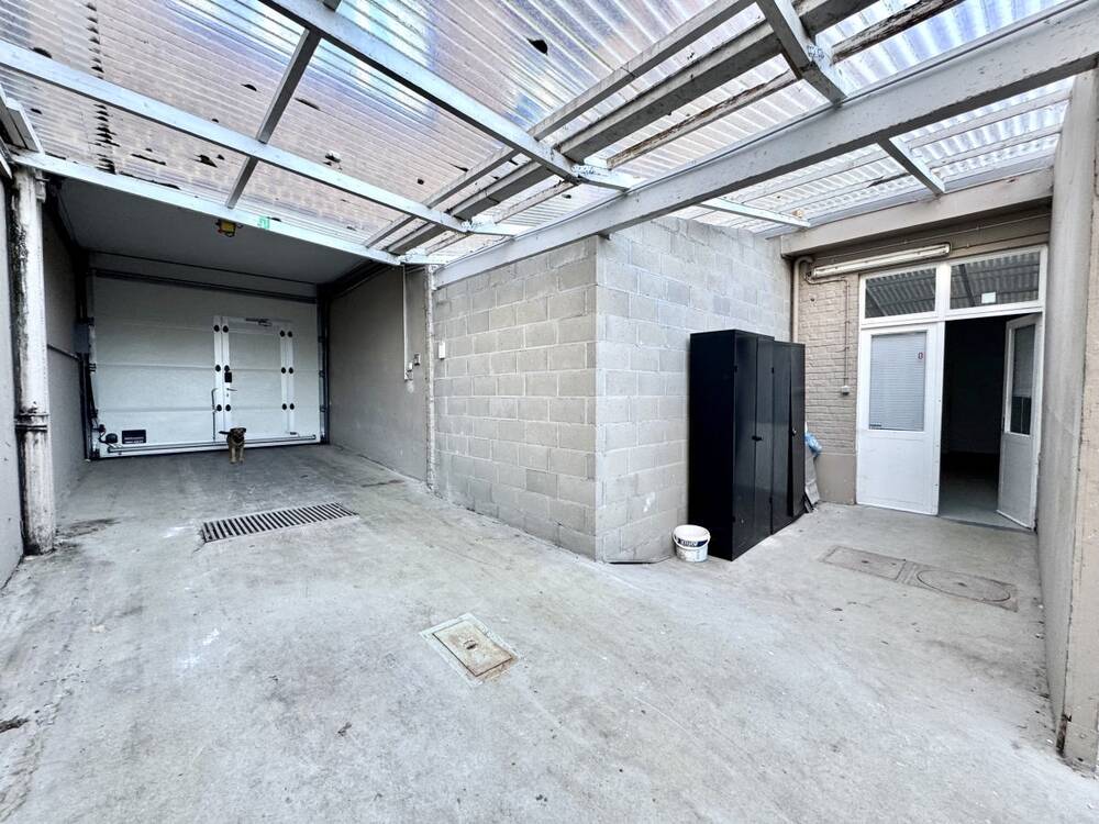 Handelszaak te  koop in Oudergem 1160 590000.00€  slaapkamers 479.00m² - Zoekertje 580194