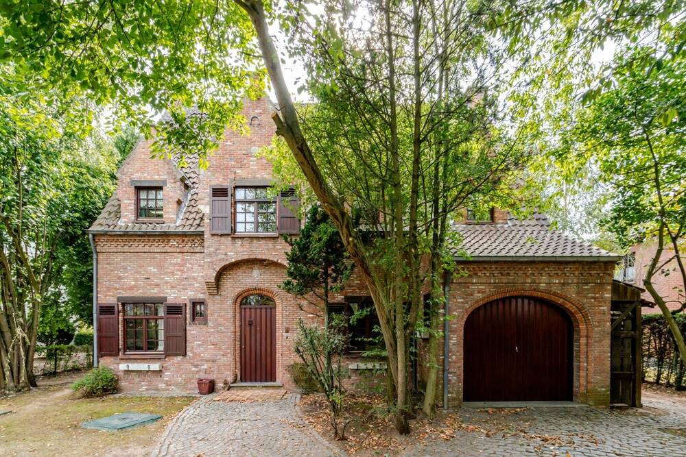 Villa à vendre à Wezembeek-Oppem 1970 745000.00€ 4 chambres 226.00m² - annonce 580656