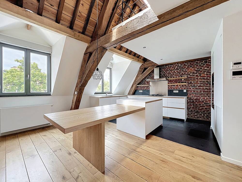 Duplex te  in Brussel 1000 1830.00€ 2 slaapkamers 96.00m² - Zoekertje 579847