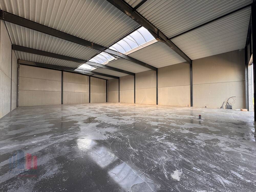 Commerce à louer à Pittem 8740 1850.00€  chambres 457.00m² - annonce 579365