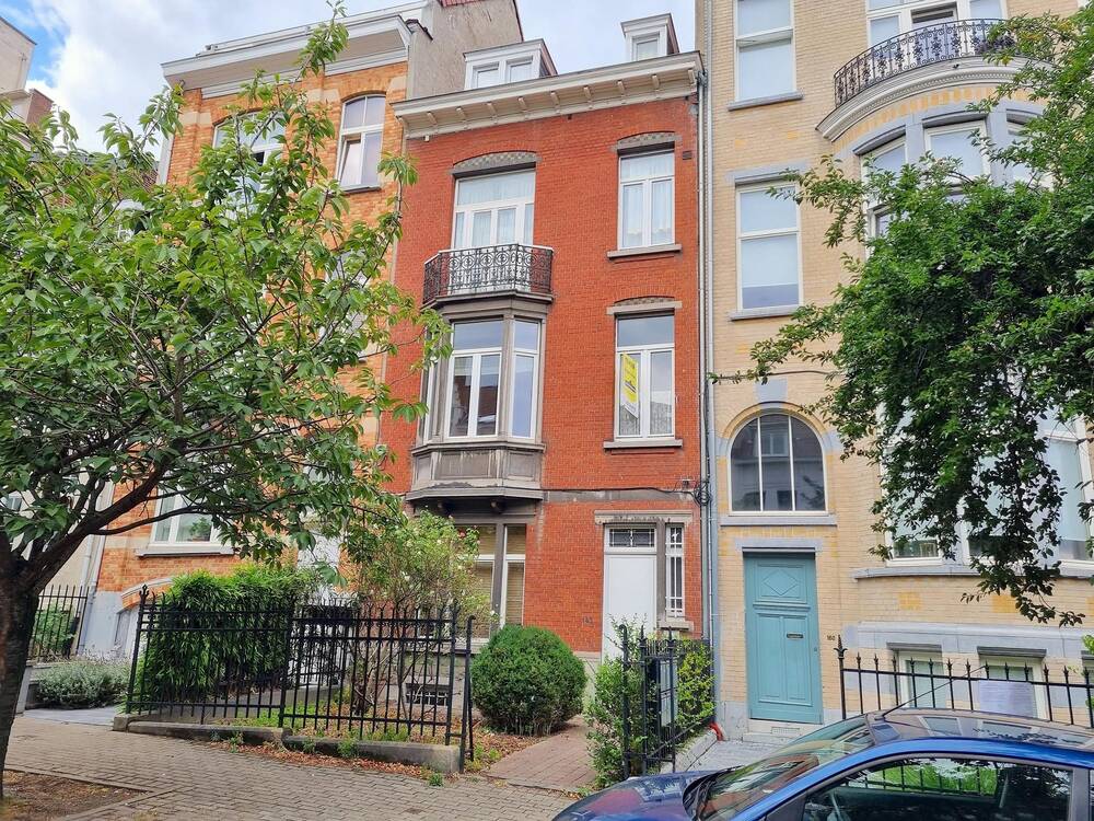 Appartement à  à Woluwe-Saint-Lambert 1200 1050.00€ 2 chambres 99.00m² - annonce 580467