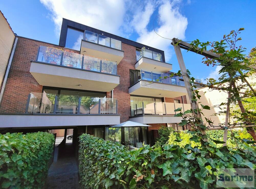 Appartement à  à Woluwe-Saint-Pierre 1150 2850.00€ 3 chambres 141.00m² - annonce 580578