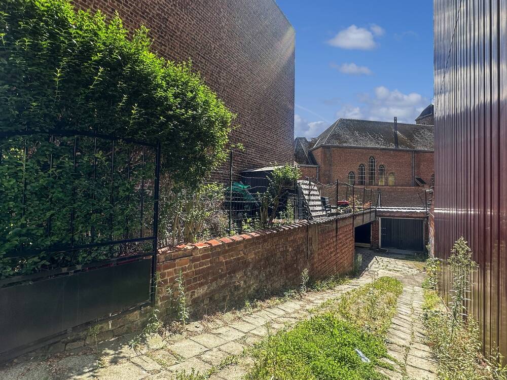 Parking & garage te  koop in Laken 1020 37000.00€  slaapkamers m² - Zoekertje 580090