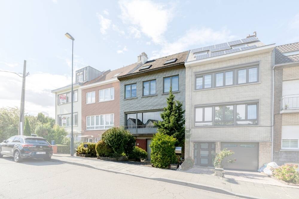 Huis te koop in Haren 1130 519000.00€ 4 slaapkamers 238.00m² - Zoekertje 580480