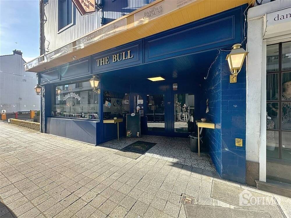 Handelszaak te  koop in Roeselare 8800 375000.00€ 3 slaapkamers 940.00m² - Zoekertje 579647