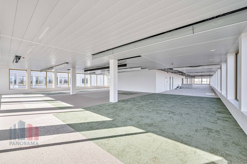 Commerce à louer à Gand 9000 10406.00€  chambres 675.00m² - annonce 579386