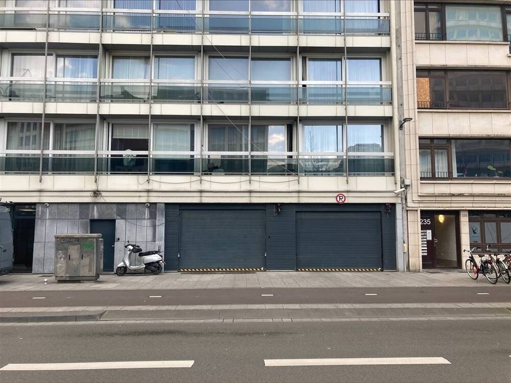 Parking / garage à vendre à Anvers 2000 23000.00€  chambres m² - annonce 582471