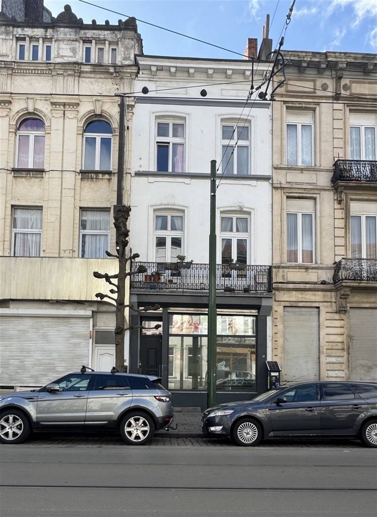 Immeuble de rapport - Immeuble à appartement à vendre à Anderlecht 1070 729000.00€ 5 chambres 290.00m² - annonce 582661