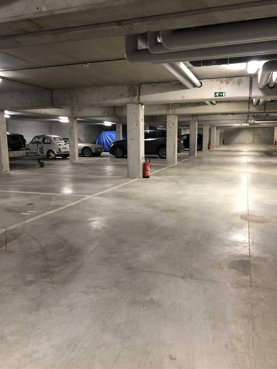 Parking / garage à vendre à Waterloo 1410 21500.00€  chambres m² - annonce 582066