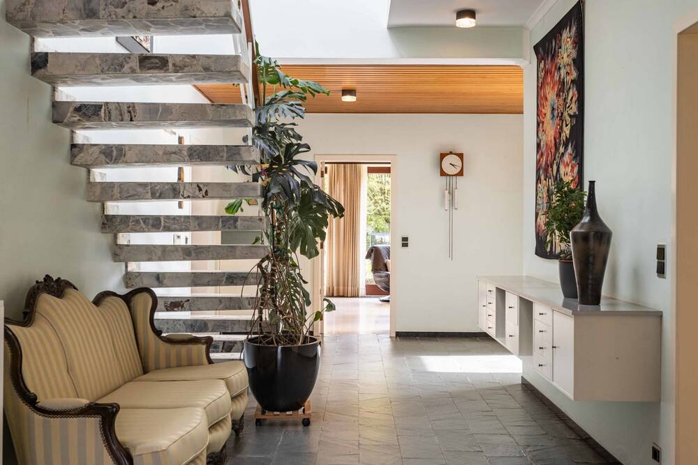 Immeuble de rapport - Immeuble à appartement à vendre à Outer 9406 749000.00€ 5 chambres 315.00m² - annonce 580774