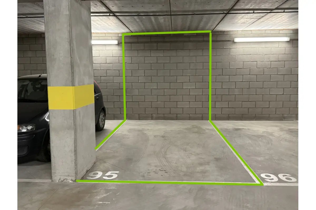 Parking & garage te  koop in Oudergem 1160 22000.00€  slaapkamers m² - Zoekertje 580757