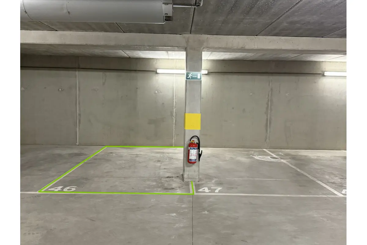 Parking & garage te  koop in Oudergem 1160 22000.00€  slaapkamers m² - Zoekertje 580753