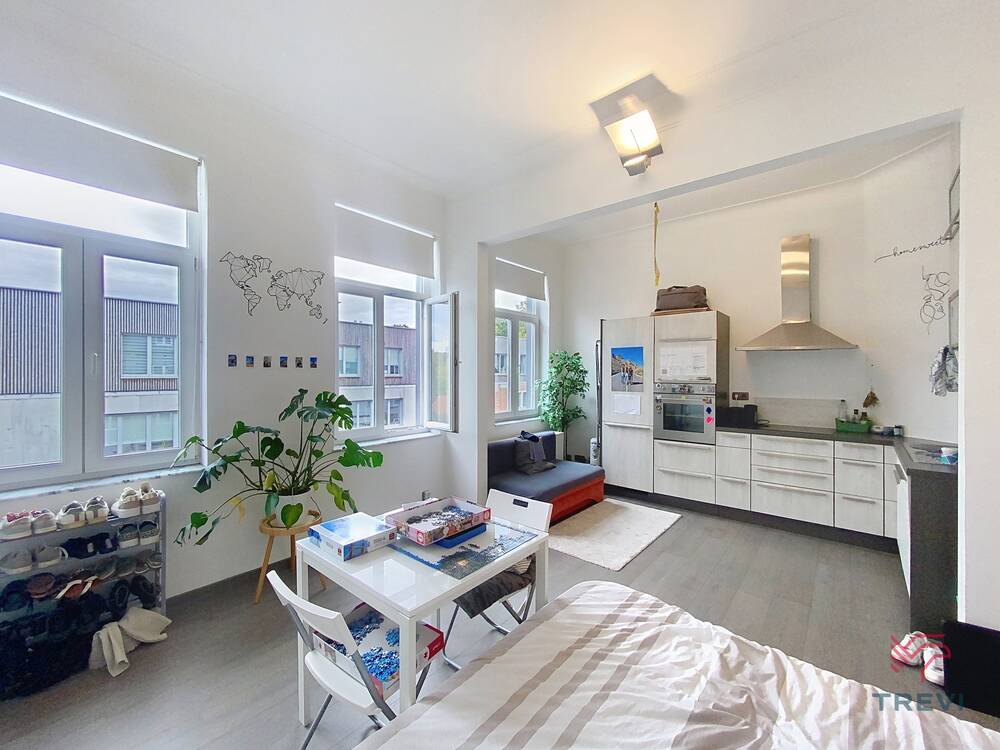 Studio te  huur in Ukkel 1180 765.00€  slaapkamers 33.00m² - Zoekertje 581179
