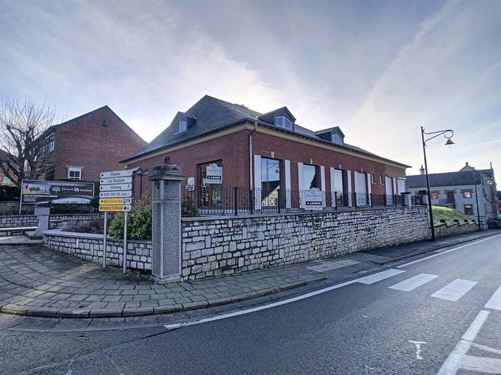 Villa à louer à Chimay 6460 1000.00€ 4 chambres 200.00m² - annonce 583499