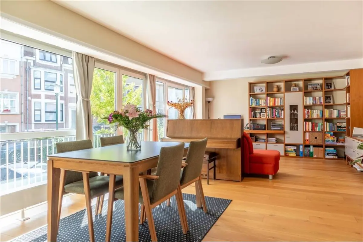 Appartement te  in Ukkel 1180 1650.00€ 3 slaapkamers 120.00m² - Zoekertje 583175