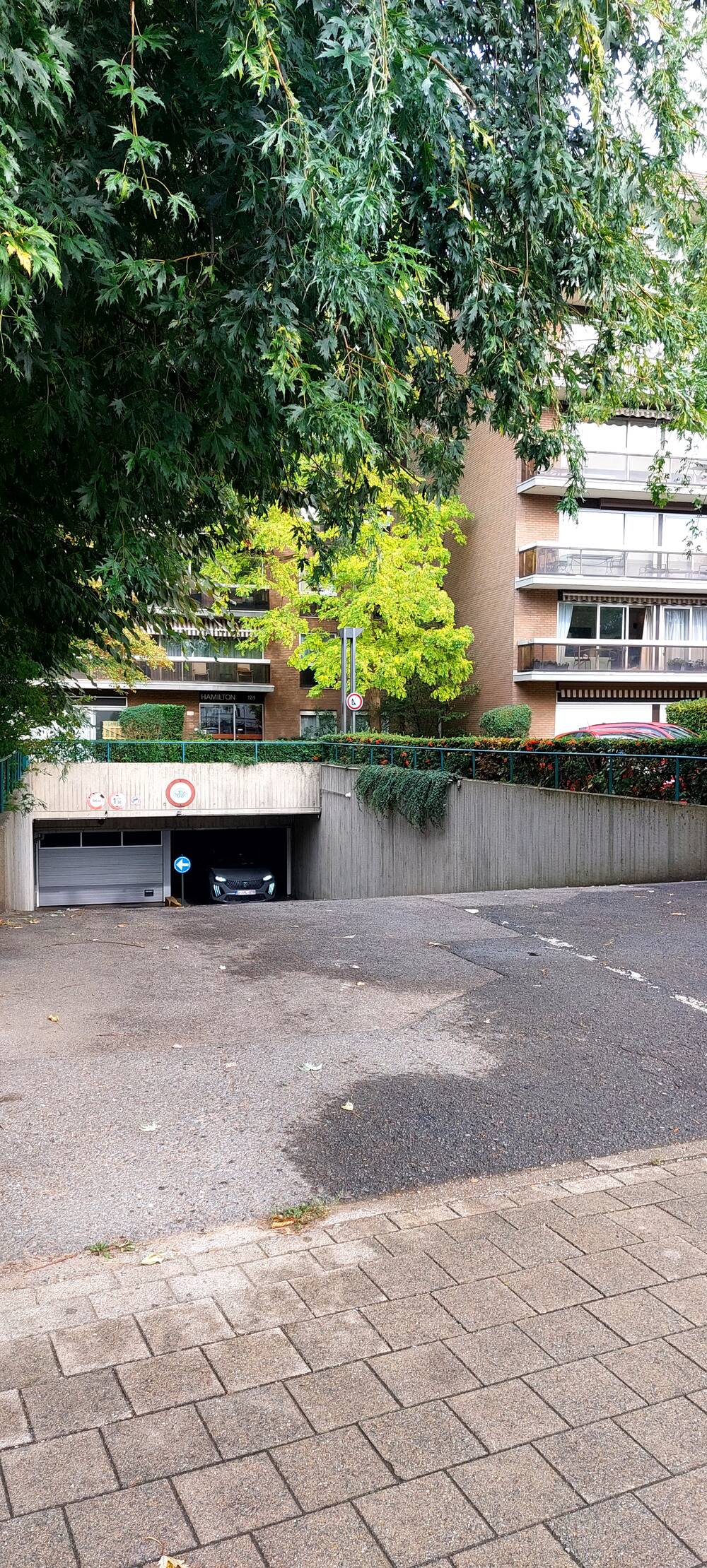 Parking & garage te huur in Ukkel 1180 120.00€ slaapkamers m² - Zoekertje 584030