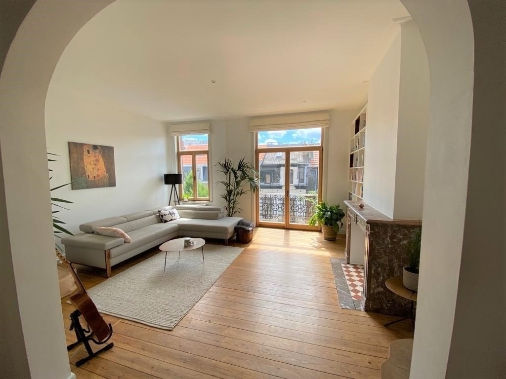 Triplex à vendre à Bruxelles 1000 589000.00€ 2 chambres 160.00m² - annonce 584240