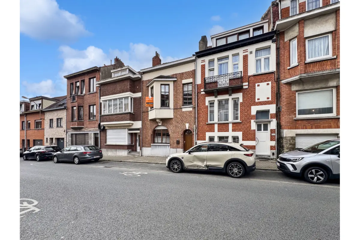 Huis te  koop in Neder-Over-Heembeek 1120 345000.00€ 3 slaapkamers 120.00m² - Zoekertje 585402