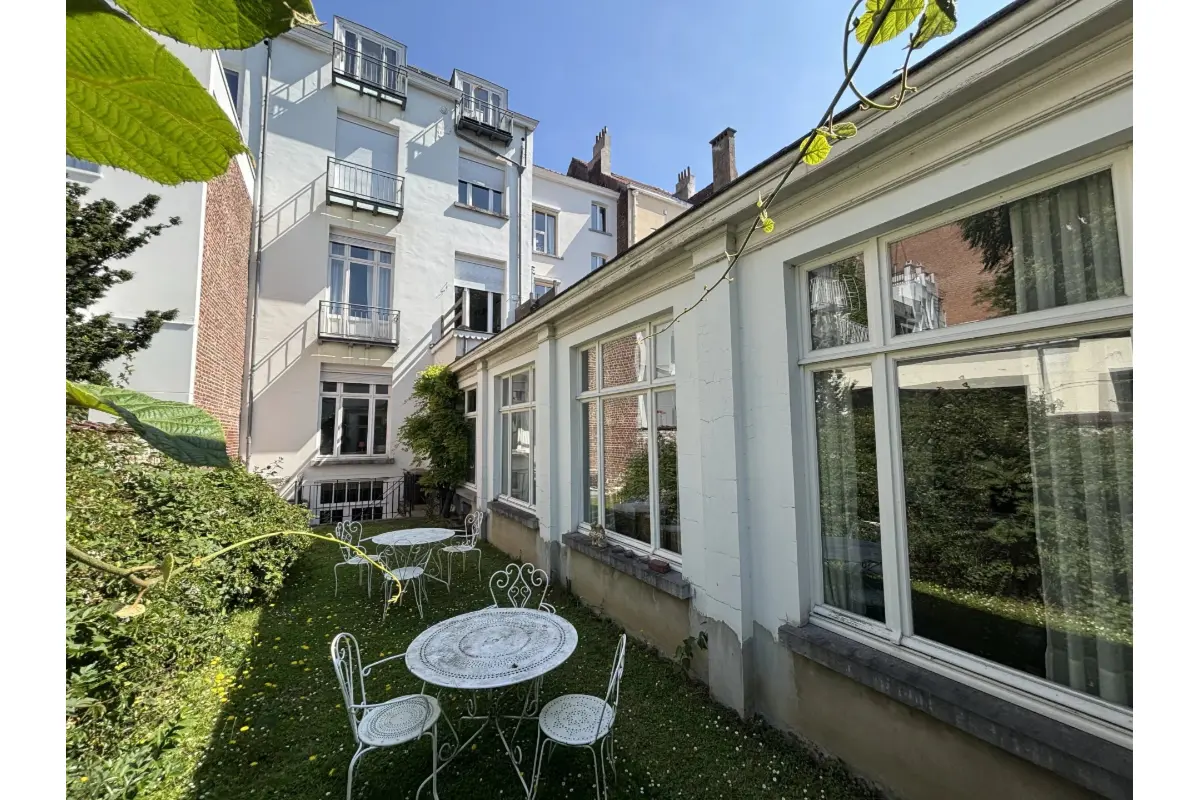 Huis te  koop in Sint-Gillis 1060 1450000.00€ 5 slaapkamers 500.00m² - Zoekertje 585520