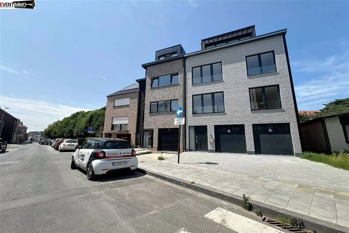Appartement te  huur in Haren 1130 1300.00€ 2 slaapkamers 90.00m² - Zoekertje 585458