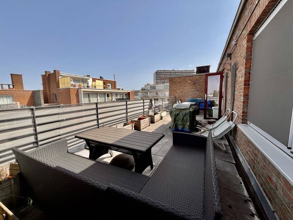 Penthouse te  koop in Evere 1140 239000.00€ 1 slaapkamers 66.00m² - Zoekertje 585658