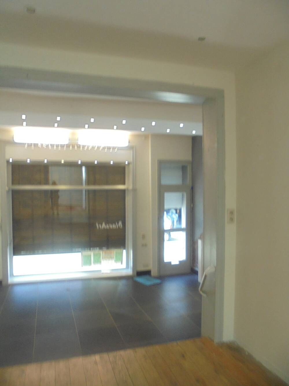 Handelszaak te huur in Brussel 1000 1050.00€ 0 slaapkamers m² - Zoekertje 584601