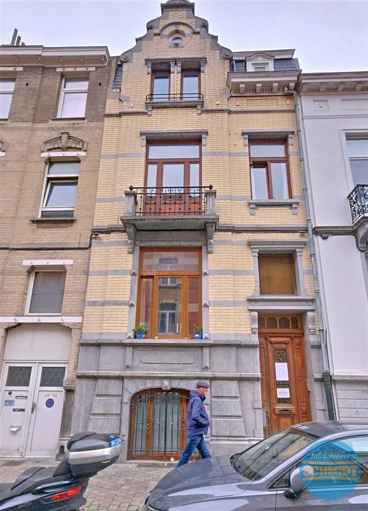 Appartement à à Etterbeek 1040 269000.00€ 2 chambres 75.00m² - annonce 587668