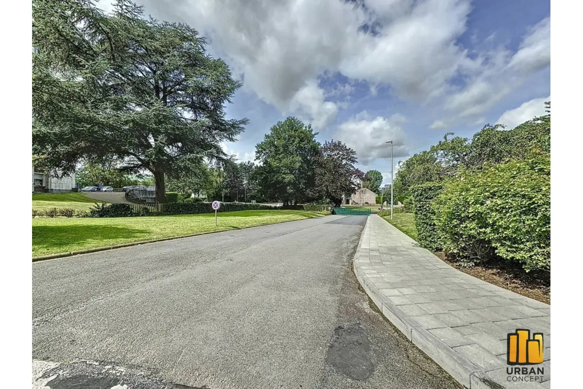 Parking te  koop in Laken 1020 15000.00€  slaapkamers m² - Zoekertje 586059