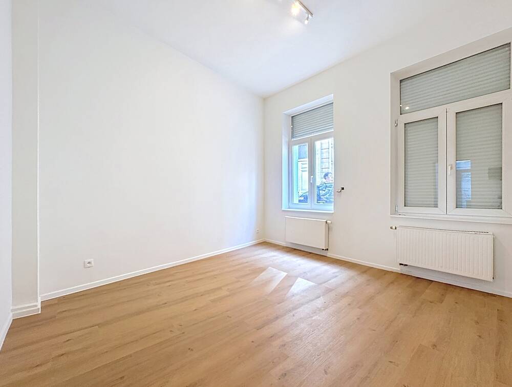 Benedenverdieping te  koop in Brussel 1000 269000.00€ 1 slaapkamers 81.00m² - Zoekertje 586228