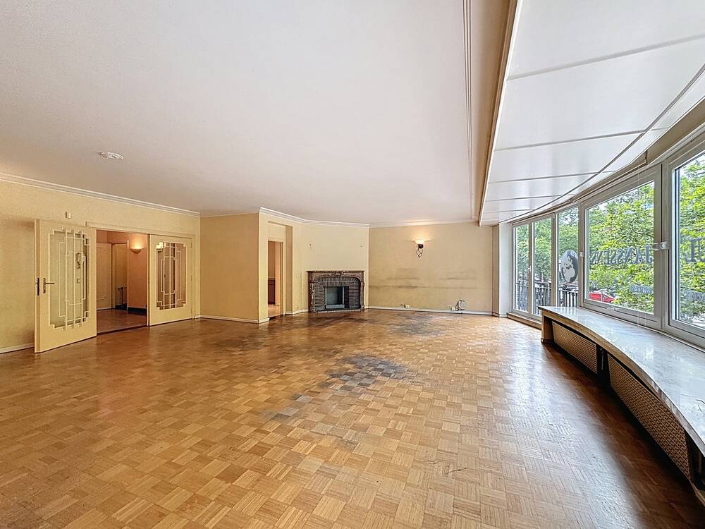 Commerce à vendre à Ixelles 1050 545000.00€ chambres 158.00m² - annonce 585833