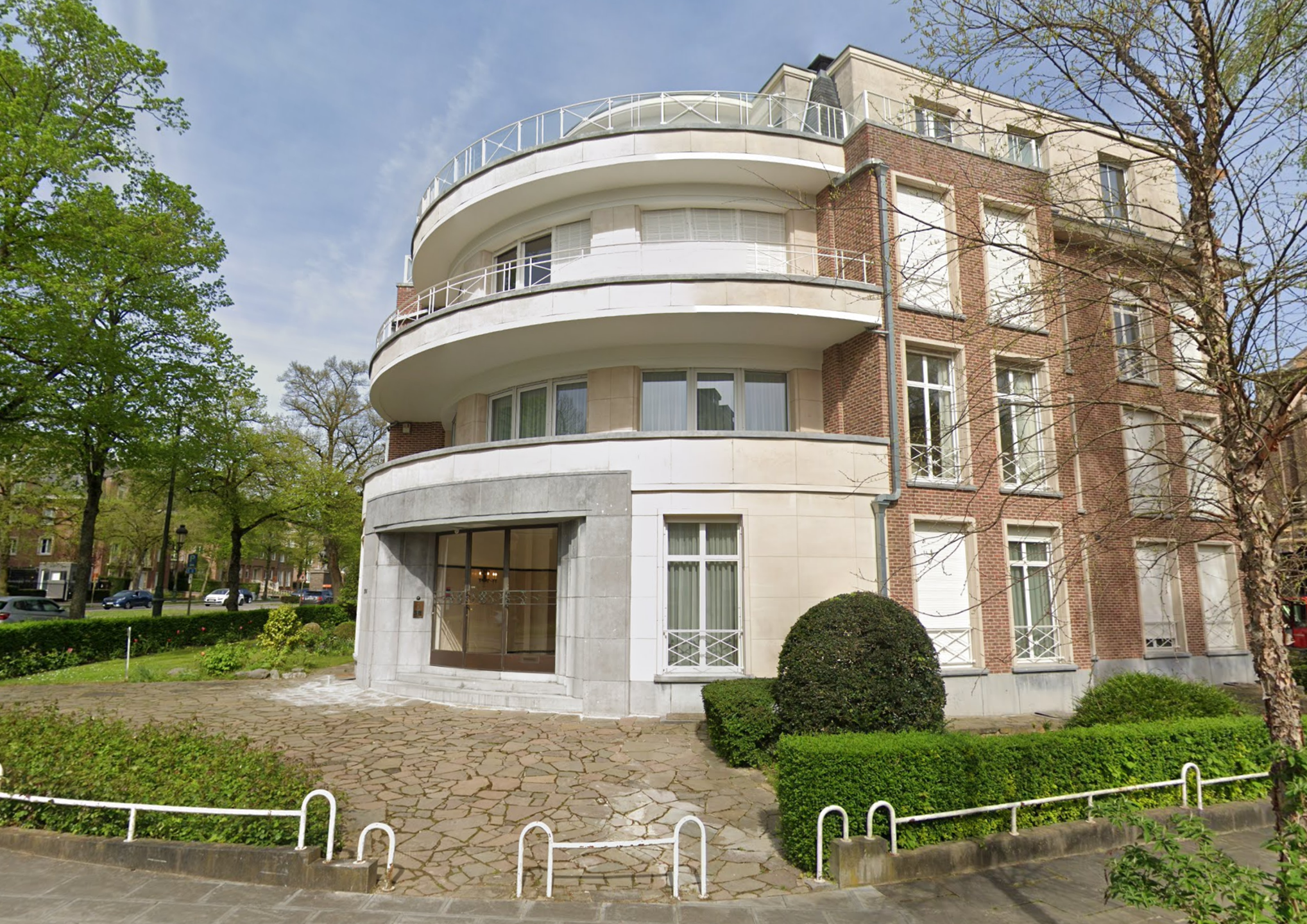 Rez-de-chaussée à louer à Ixelles 1050 2350.00€ 3 chambres 148.00m² - annonce 587998