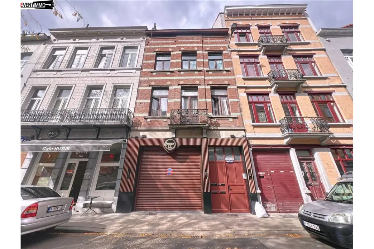 Commerce à  à Schaerbeek 1030 1500.00€  chambres 330.00m² - annonce 588166