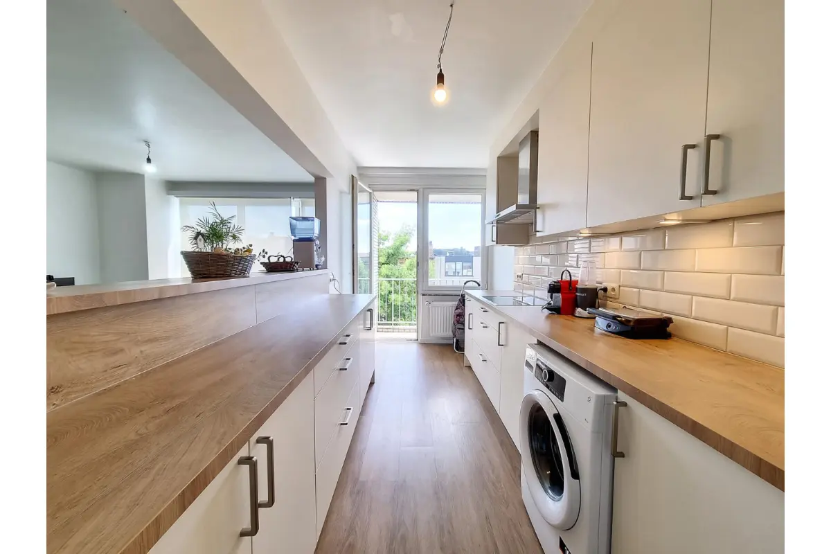 Appartement te  huur in Sint-Agatha-Berchem 1082 1350.00€ 3 slaapkamers 110.00m² - Zoekertje 589373