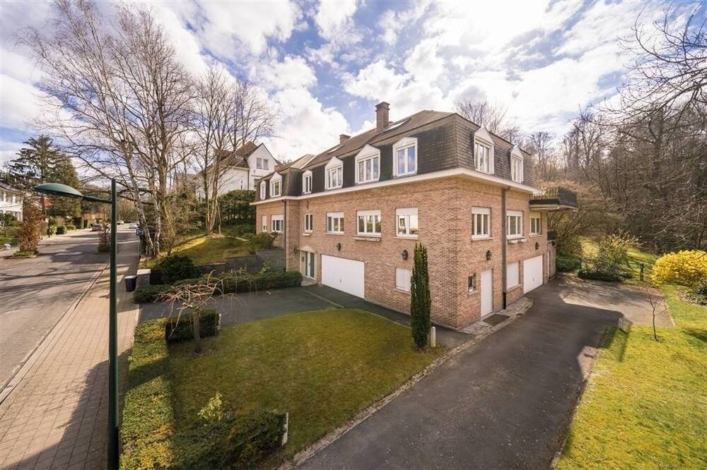 Appartement à vendre à Woluwe-Saint-Pierre 1150 1075000.00€ 3 chambres 219.00m² - annonce 589057