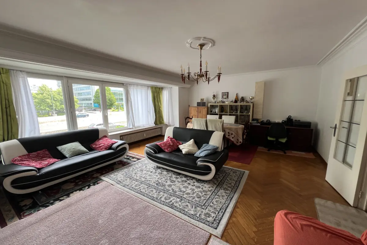 Appartement à  à Schaerbeek 1030 260000.00€ 3 chambres 101.00m² - annonce 589930
