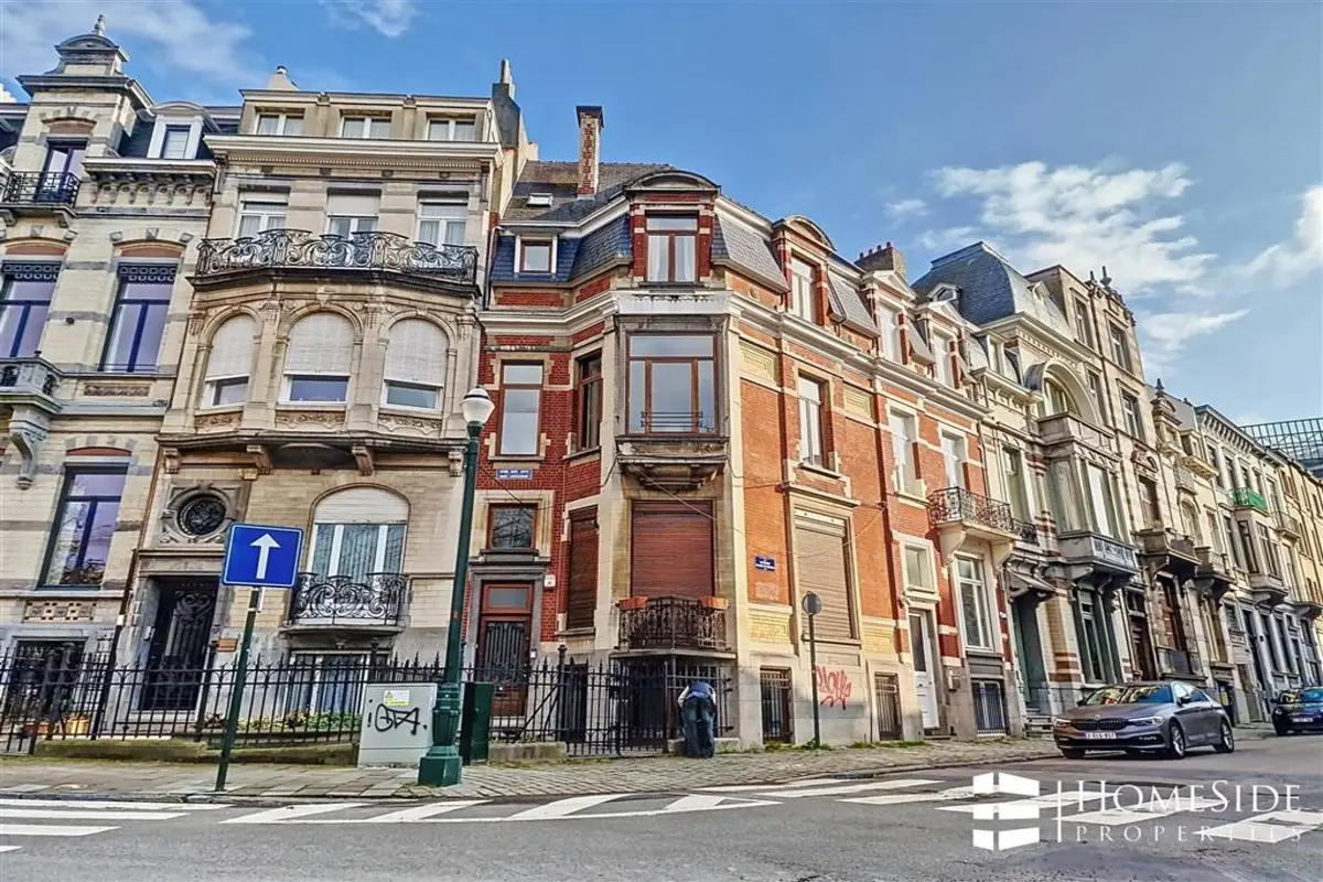 Maison de maître à  à Bruxelles 1000 680000.00€ 5 chambres 228.00m² - annonce 590122