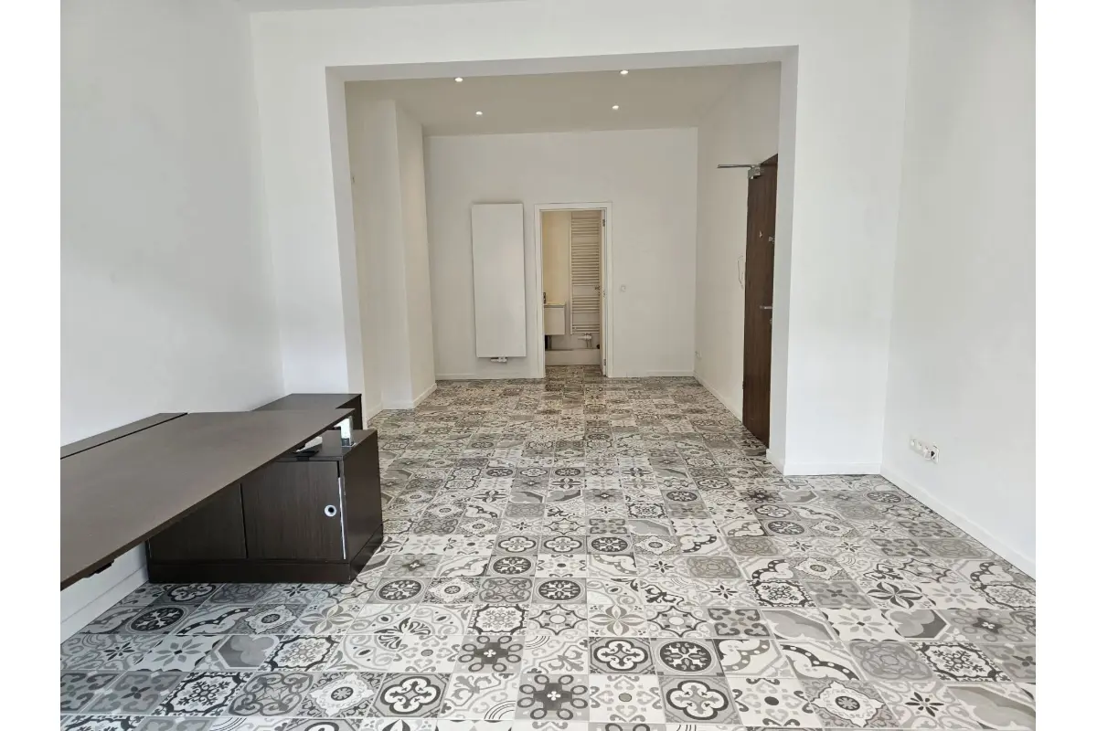 Commerce à  à Ixelles 1050 185000.00€  chambres 40.00m² - annonce 590484