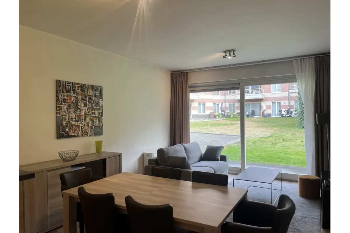 Benedenverdieping te  in Etterbeek 1040 1250.00€ 1 slaapkamers 52.00m² - Zoekertje 623779