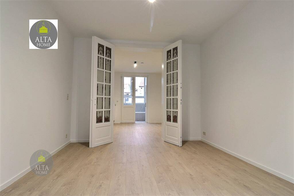 Appartement te in Etterbeek 1040 1300.00€ 1 slaapkamers 66.00m² - Zoekertje 590877