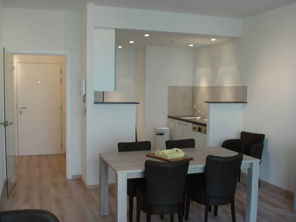 Rez-de-chaussée à louer à Etterbeek 1040 1250.00€ 1 chambres 52.00m² - annonce 590643