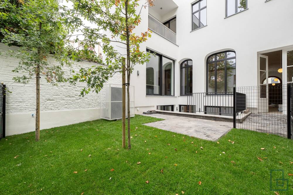 Rez-de-chaussée à  à Schaerbeek 1030 0.00€ 3 chambres 185.00m² - annonce 590574