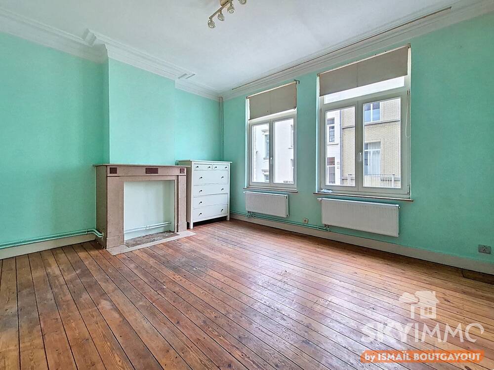Appartement te koop in Sint-Gillis 1060 180000.00€ 1 slaapkamers 39.00m² - Zoekertje 590215