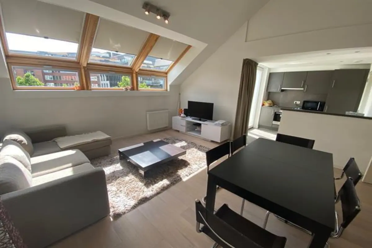 Penthouse te huur in Elsene 1050 2050.00€ 3 slaapkamers 70.00m² - Zoekertje 591405