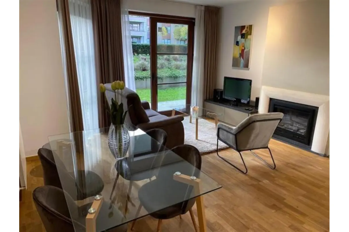 Rez-de-chaussée à louer à Auderghem 1160 1500.00€ 2 chambres 74.00m² - annonce 591399