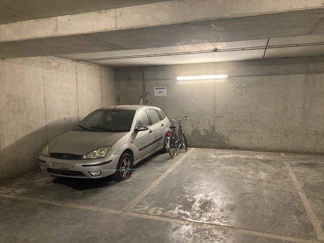 Box à vendre à Bruxelles 1000 25000.00€ chambres m² - annonce 592339
